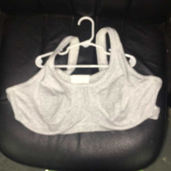 Size 44D Brassiere by Lilly of France - Picture 2 of 3